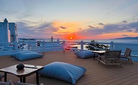 Merriam Mykonos Town